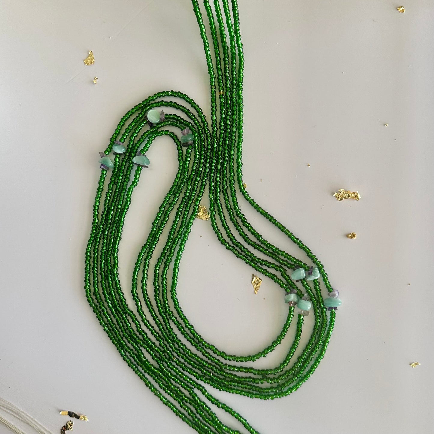 Makonde – Green Tie-on Waistbeadswith Amethyst Chips & Green Moonstone Nuggets