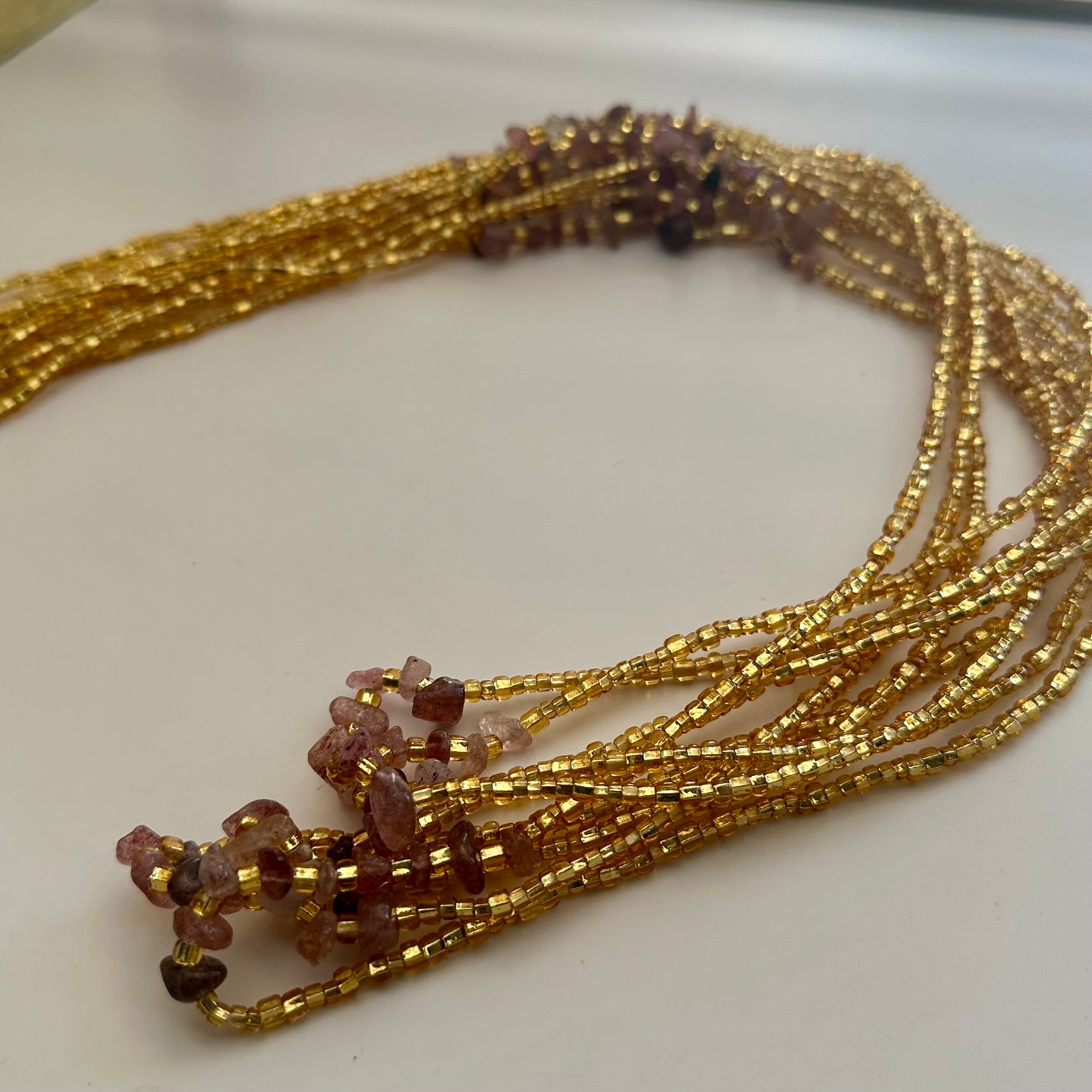 Merina – Strawberry Quartz Tie-on Waistbead