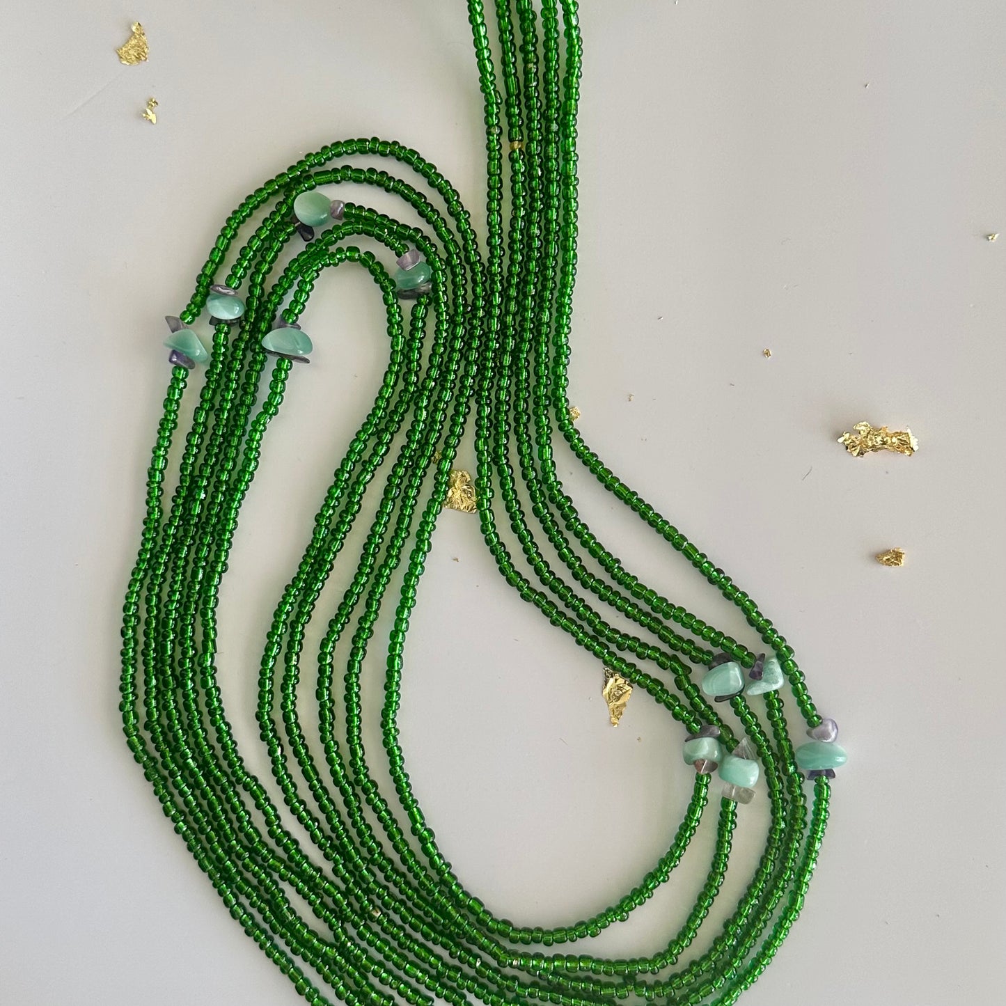 Makonde – Green Tie-on Waistbeadswith Amethyst Chips & Green Moonstone Nuggets